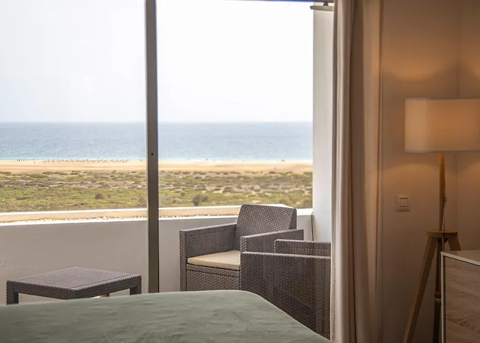 The Sunny Flair, Relaxing Experience דירה