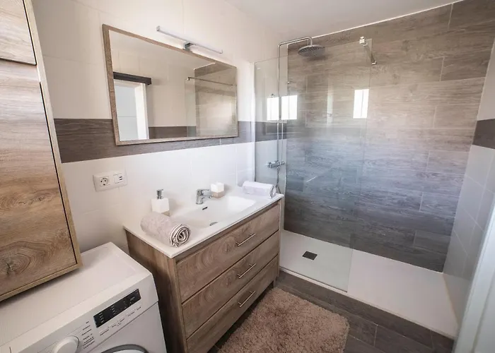 The Sunny Flair, Relaxing Experience *