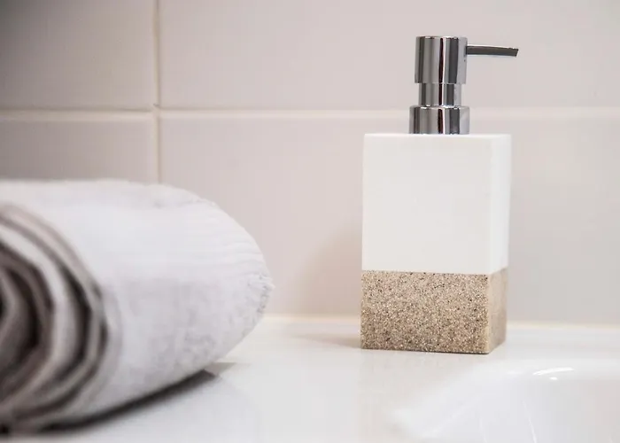 The Sunny Flair, Relaxing Experience *